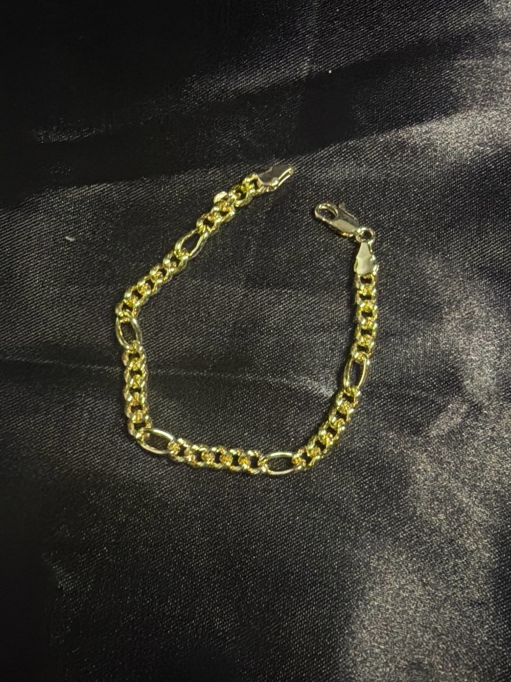 Gold- plated Tone Chain Bracelet - Classic Cuban Link